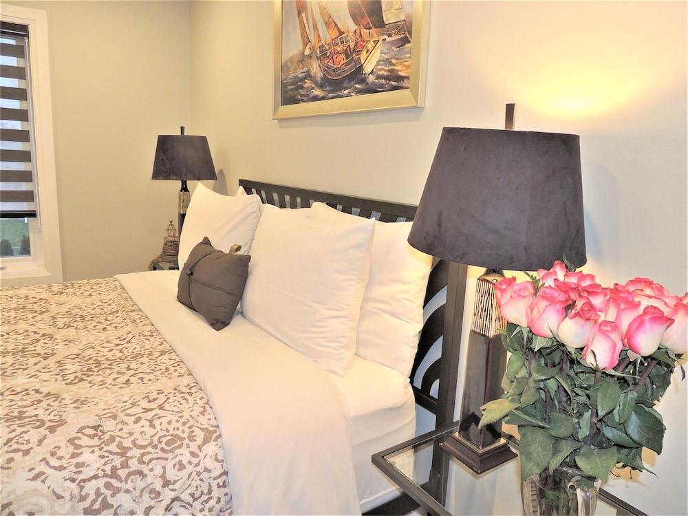 آي ريزيدنس إن تورونتو - فاكيشن هوم غرفة