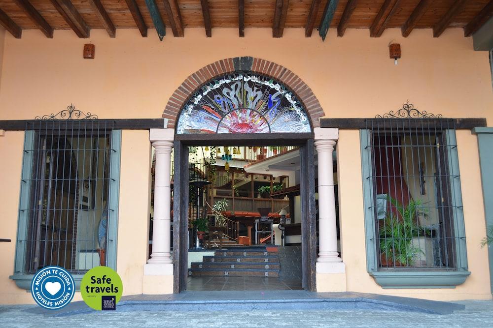 هوتل ميسيون زالابا