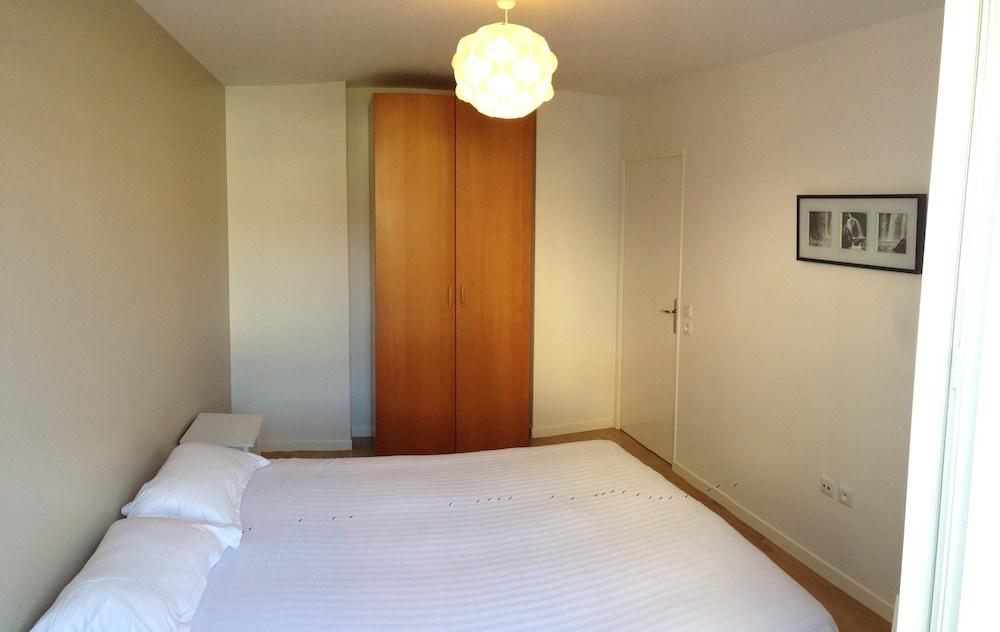 أبارتمنتس رونجي بارك إيكاد أورلي غرفة ضيافة