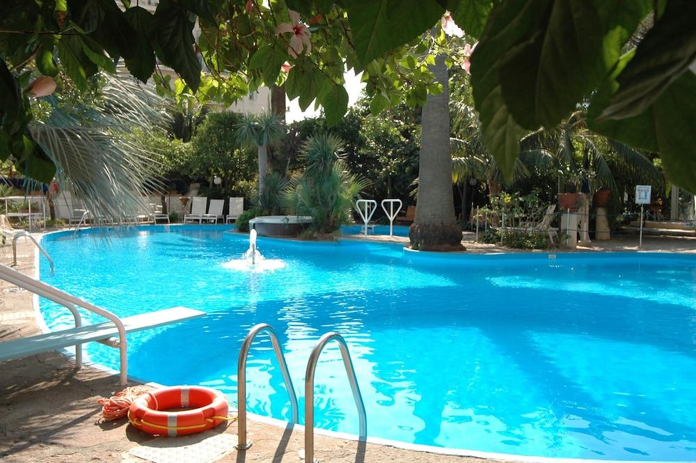 ريجينا بالاس هوتل