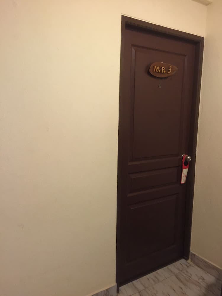 Lanta MP Place Interior Detail