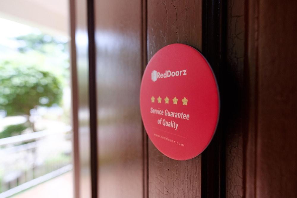 ريد دورز بريميوم آت أوبيرج رود إكستنشن المنطقة الخارجية