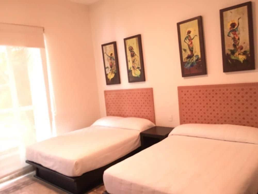 Tikal PB Room