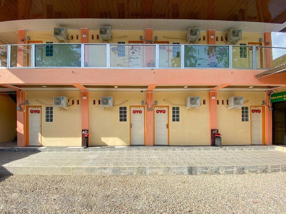 أو واي أو لابا جيدينج جيست هاوس تفاصيل الفندق من الخارج