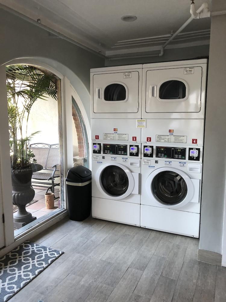 ذا هيستوريك برودليند هوتل آت لونج بيتش كونفينشن سنتر منطقة الانتظار في الردهة