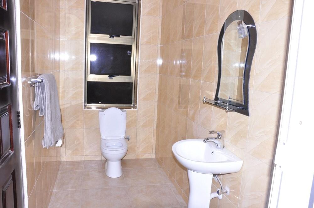 دينفر إليسيوم أبارتمنتس آند ريزيدنسيز