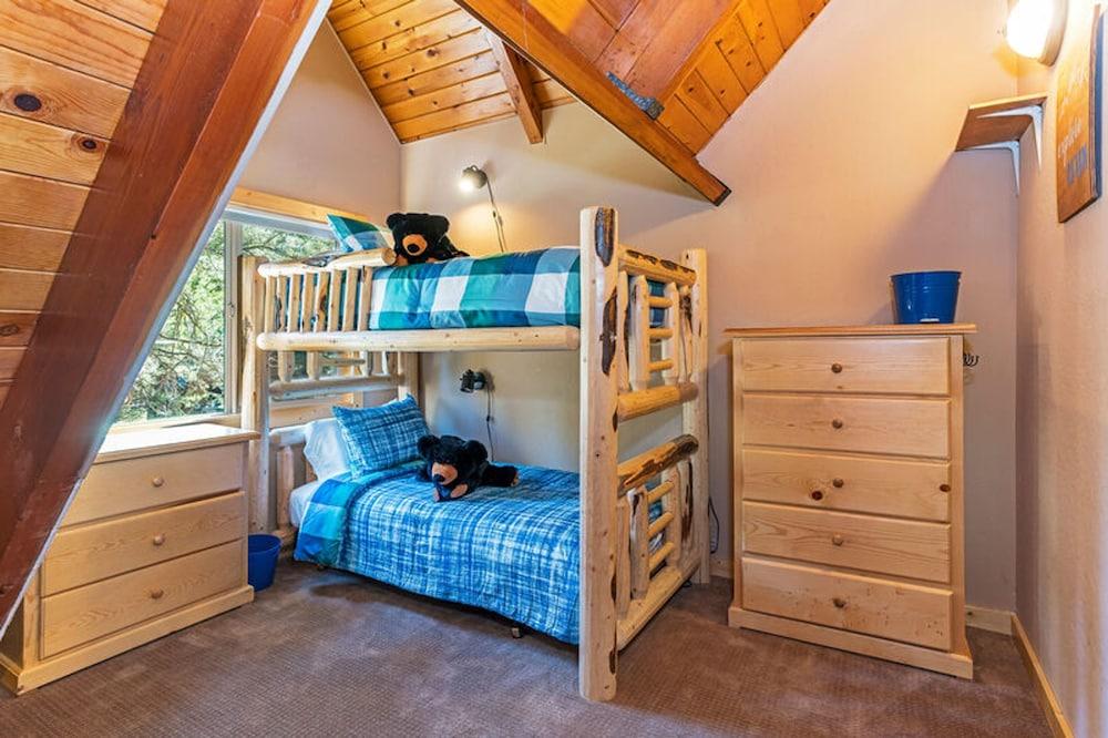 بيرنيزز بنجالو باي تاهو ماونتن بروبيرتيز غرفة