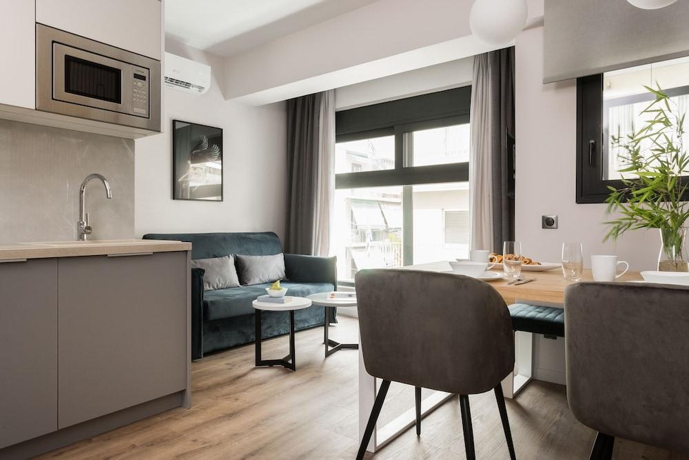 لاكسٓ سازي أثينز داون تاون أبارتمنتس