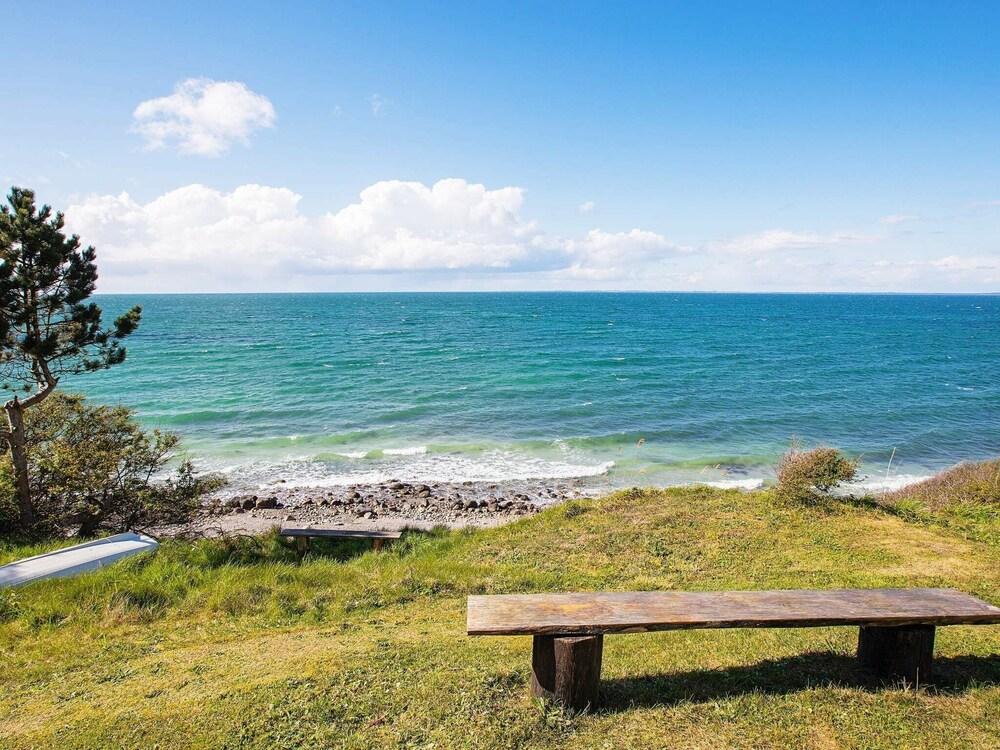 بليزانت هوليداي هوم إن فيريفيجل ويذ بانوراميك سي فيو الشاطئ