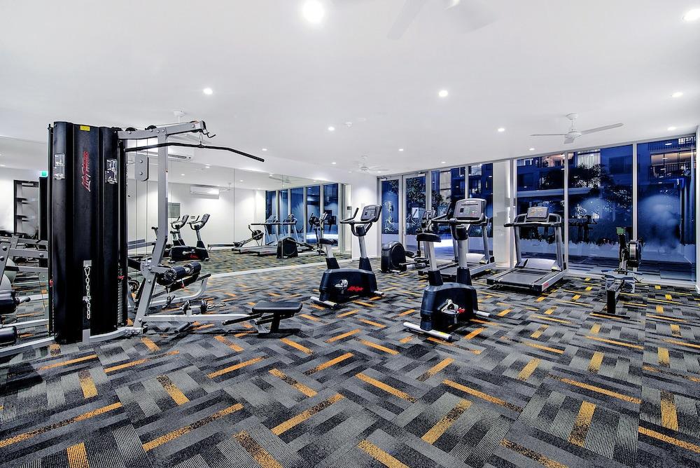 ووتر فورد برايفت أبارتمنتس صالة الألعاب الرياضية