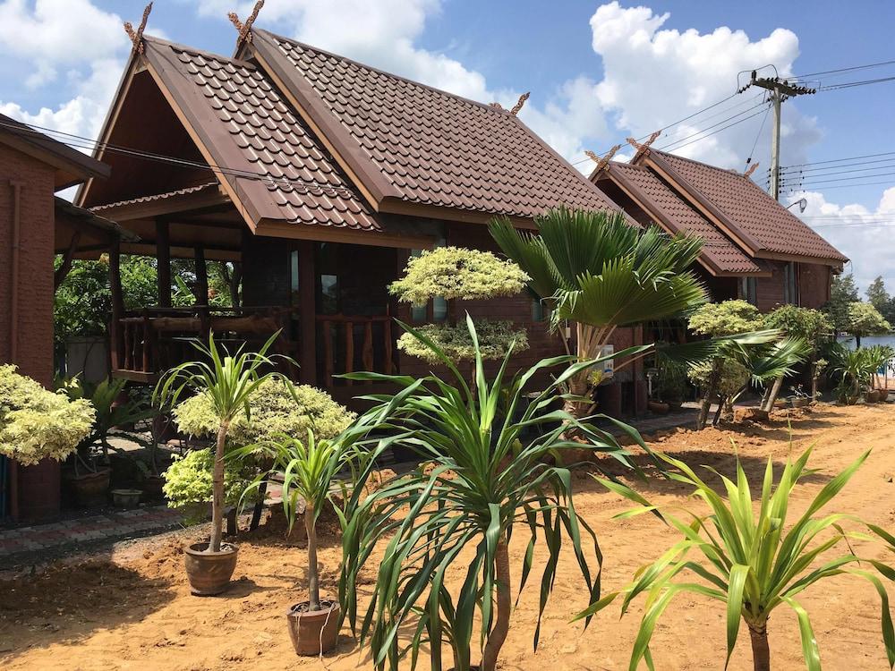 Baan Tubtim Resort