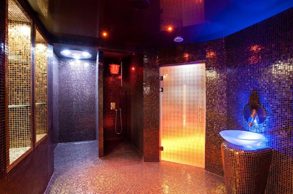 هوتل آند سبا لو جراند مونارك، بست ويسترن بريميير كوليكشن نادي صحي