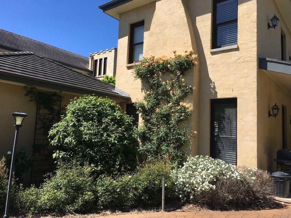 ليندين هول المنطقة الخارجية