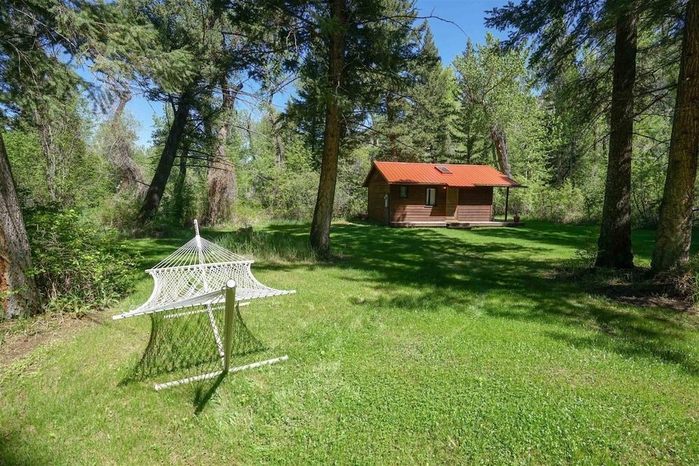 Ennis - T-lazy-b Ranch Property Grounds