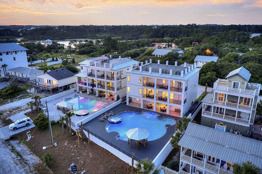 The Enclave on 30A by Five Star Properties Exterior