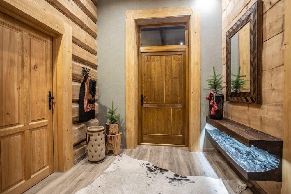 Niedzwiedzia Residence Lobby