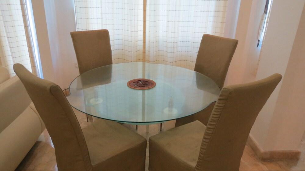 Beachfront Suite Alit Interior