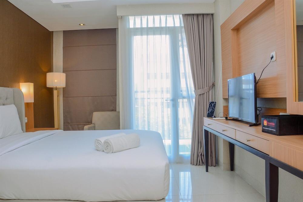 Modern and Tidy Studio Apartment at Elpis Residence Room