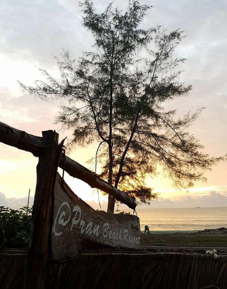 At-Pran Resort Exterior detail