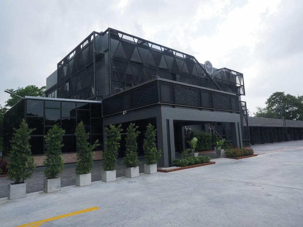 The Nest Hotel by Ploy Featured Image
