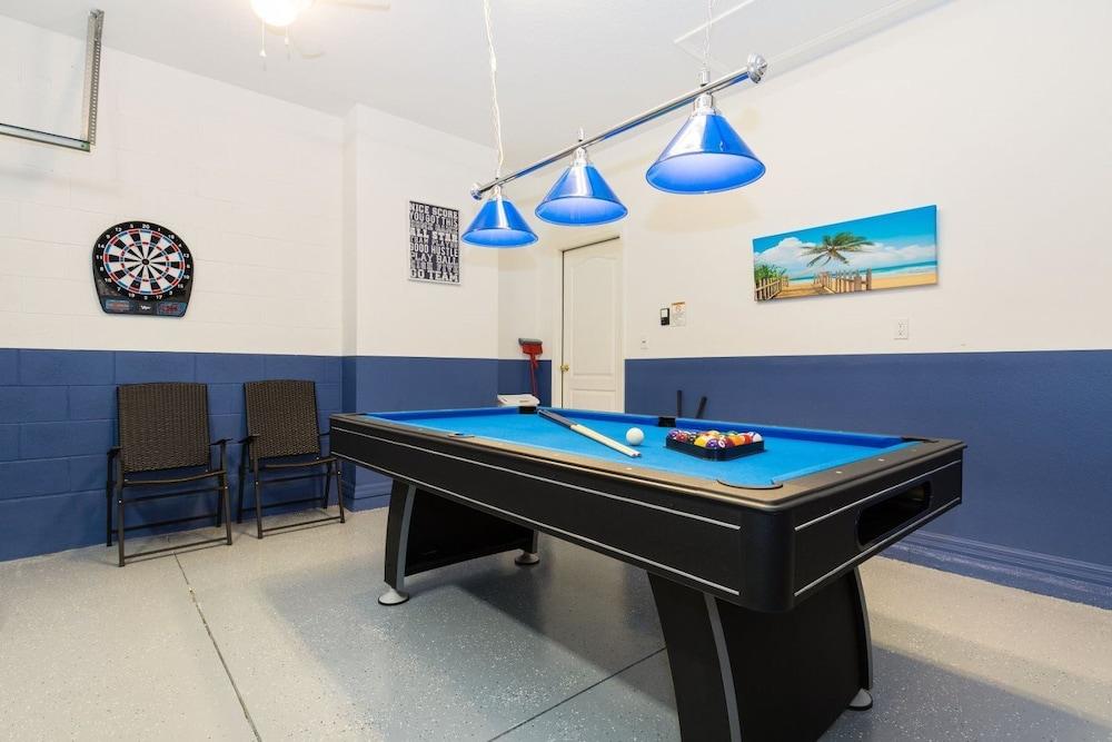 بيوتيفولي فيرنيشد إكزكيوتيف هوم أون جيتيد كوميونيتي نير ديزني آند تشامبيونز جايت - 388 غرفة الألعاب