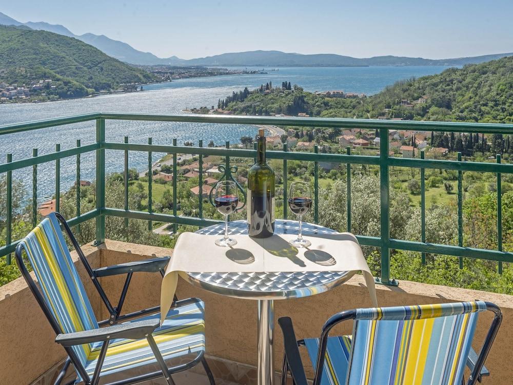 هوليداي هومز سني هيل الصورة الأساسية