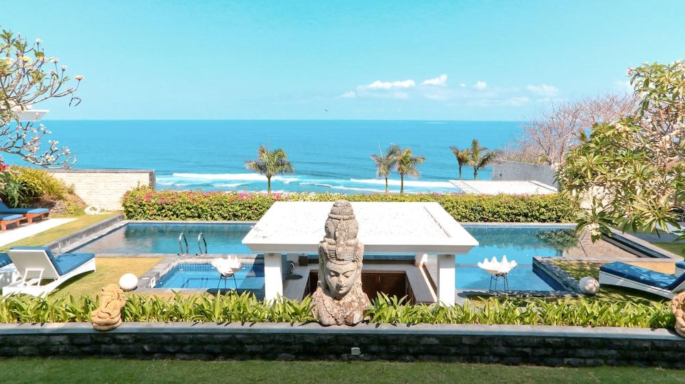 فيلا سيكس كارانج كيمبار