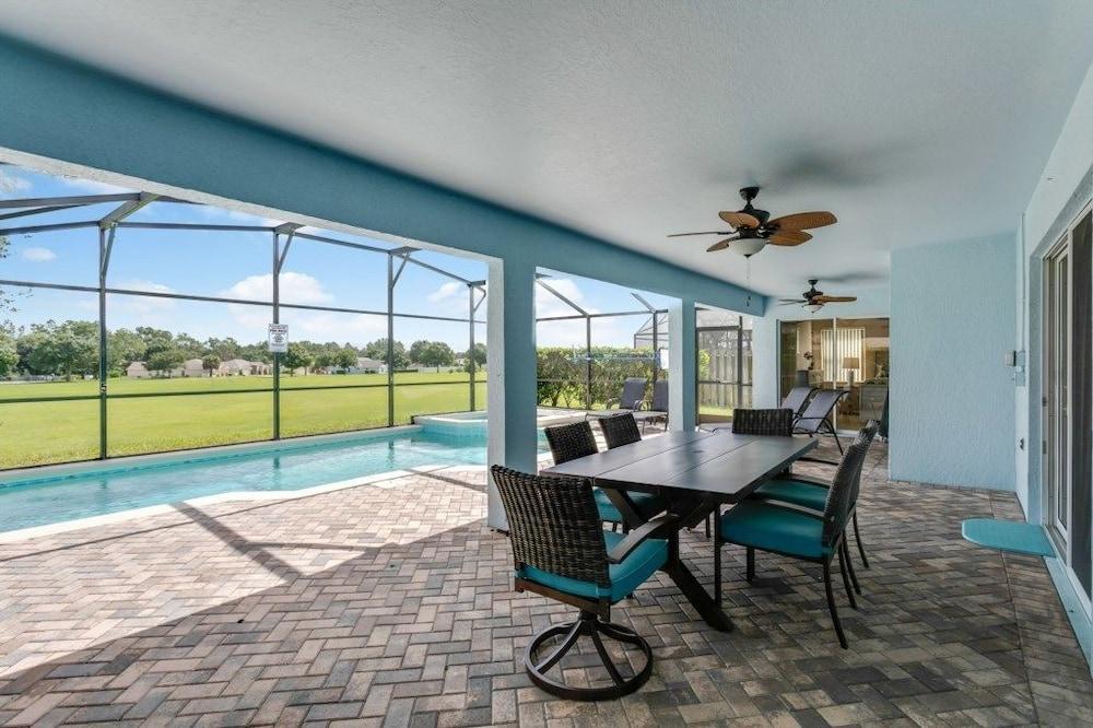 4BR Pool Home in Orange Tree by SHV Indoor Pool