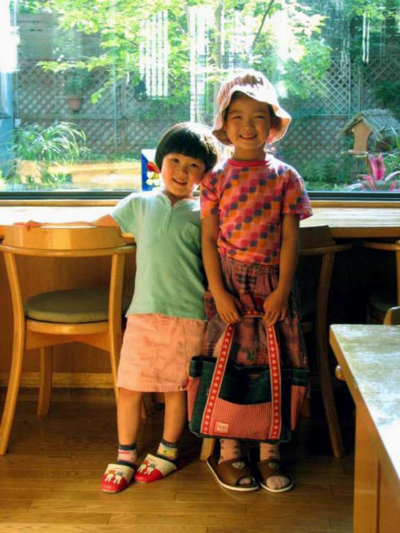 بي آند بي بنزيون هادوكاتي مورا أخرى