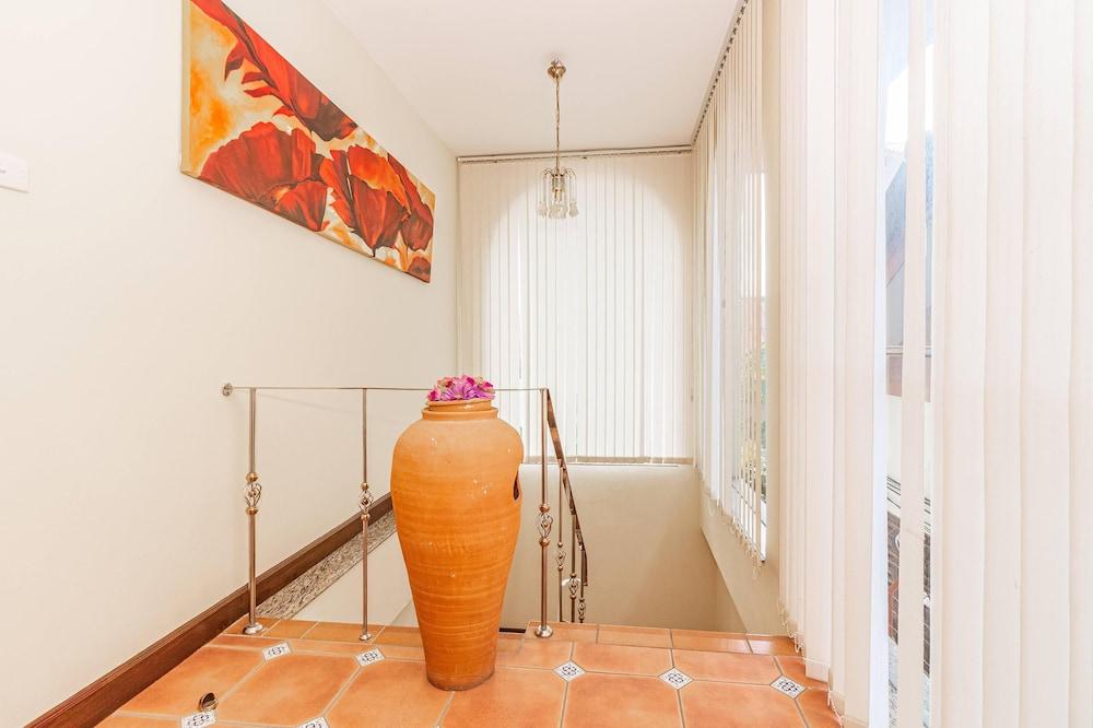 فيوبور فيلا - باتايا هوليداي هاوس ووكينج ستريت تفاصيل الفندق من الداخل