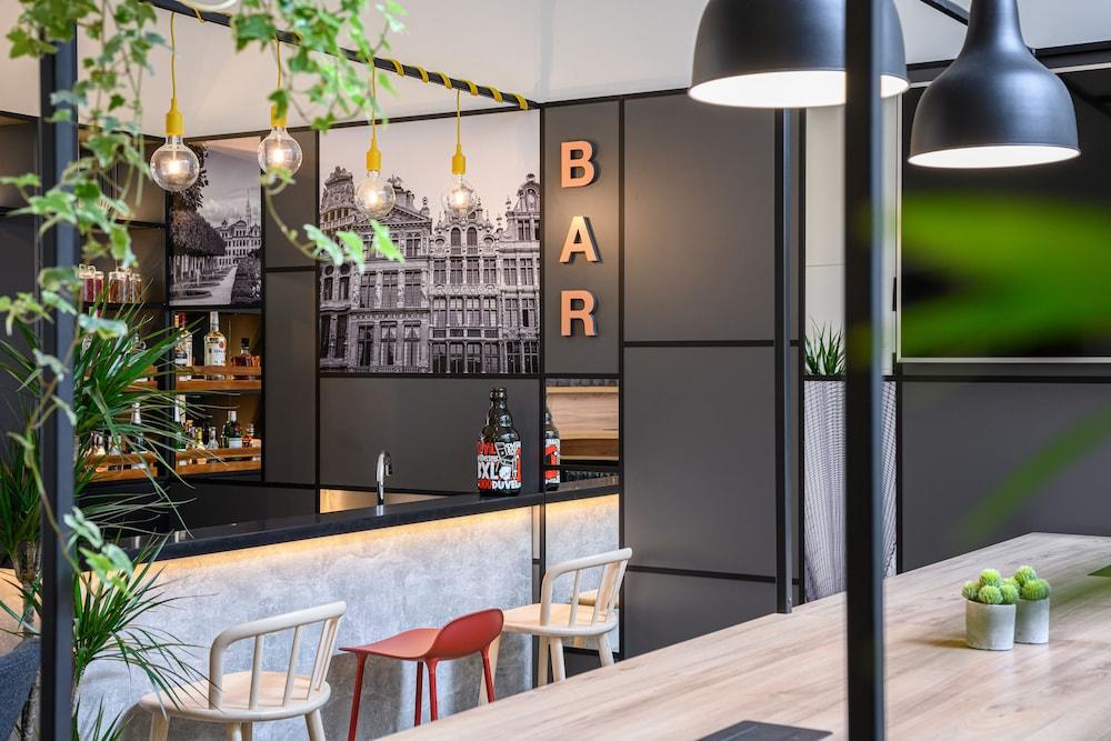 بي آند بي هوتول بروسيل سنتر جير دو ميدي منطقة الاستقبال