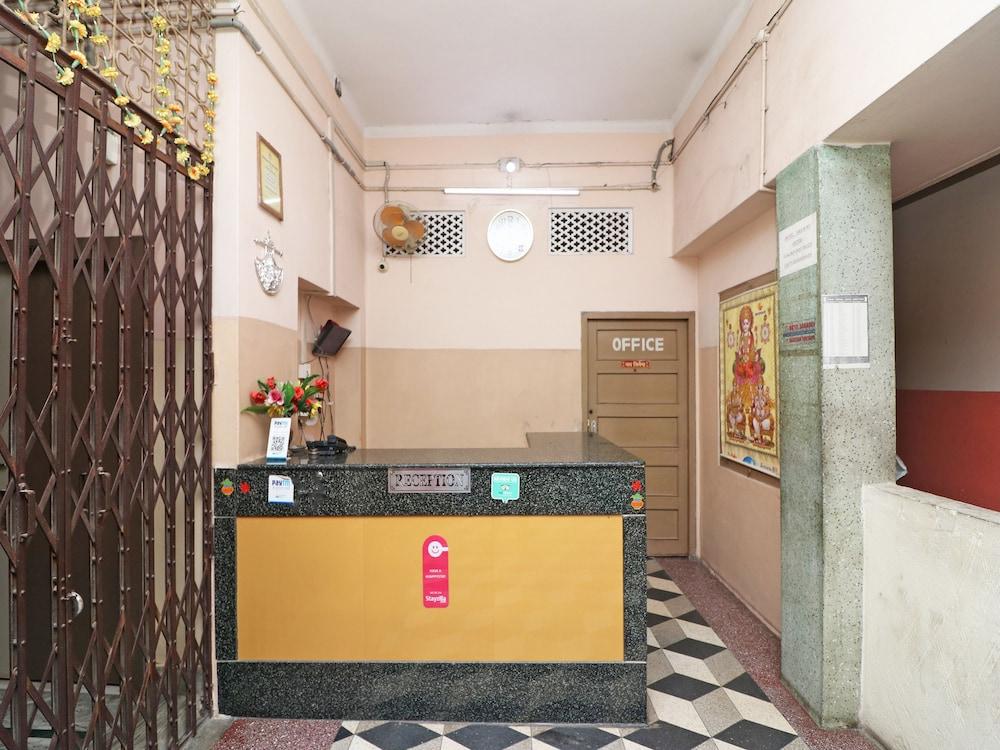 SPOT ON 39527 Hotel Saraogi