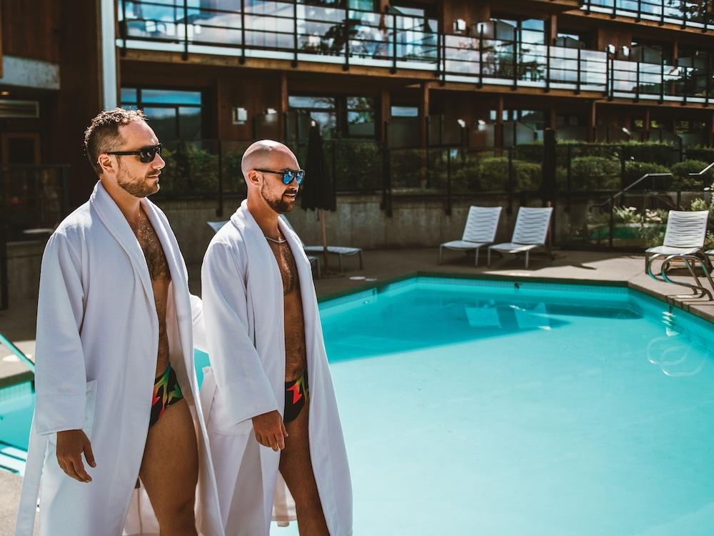 برينتوود باي ريزورت آند سبا حمام سباحة مكشوف