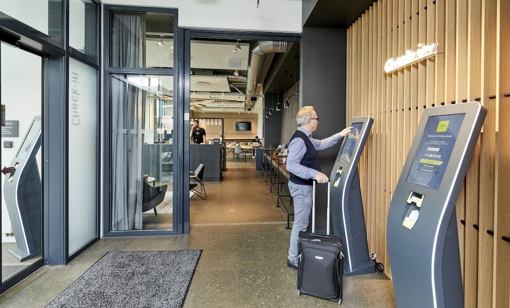 Four Points Flex by Sheraton Aarhus Skejby Reception