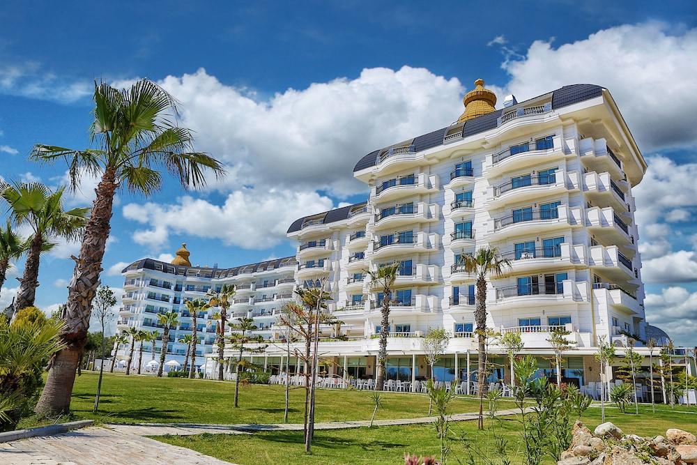 Asteria Bloom Side Exterior