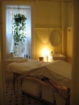 بالاس هوتل آند باث هاوس نادي صحي