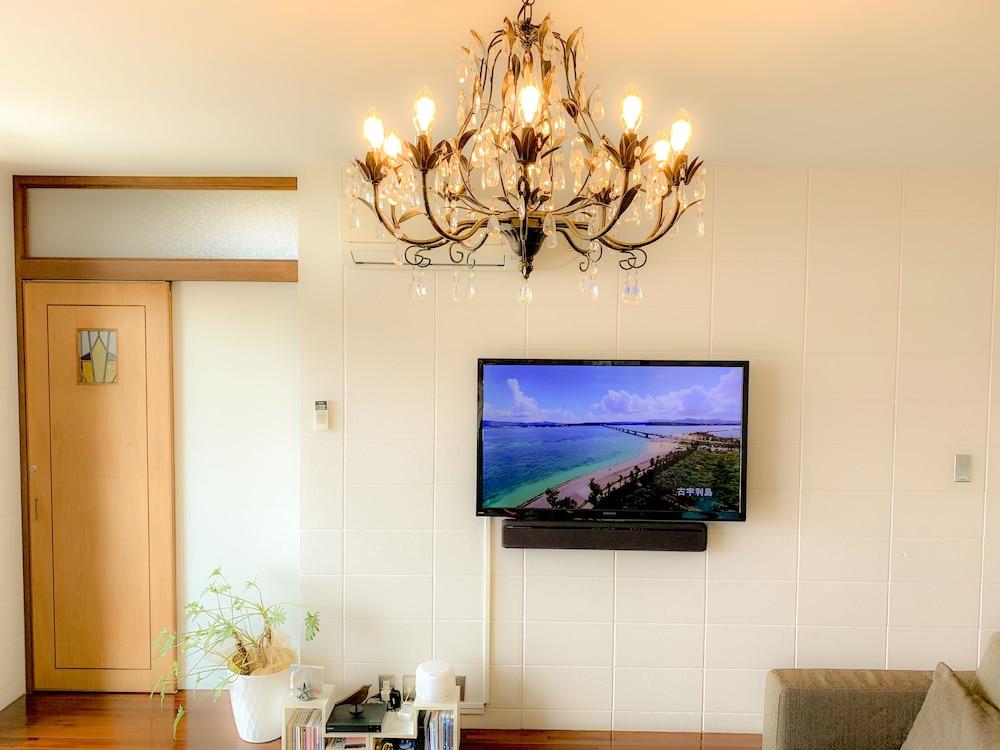 ريزورت فيلا كوري أيلاند أكوا بلو غرفة