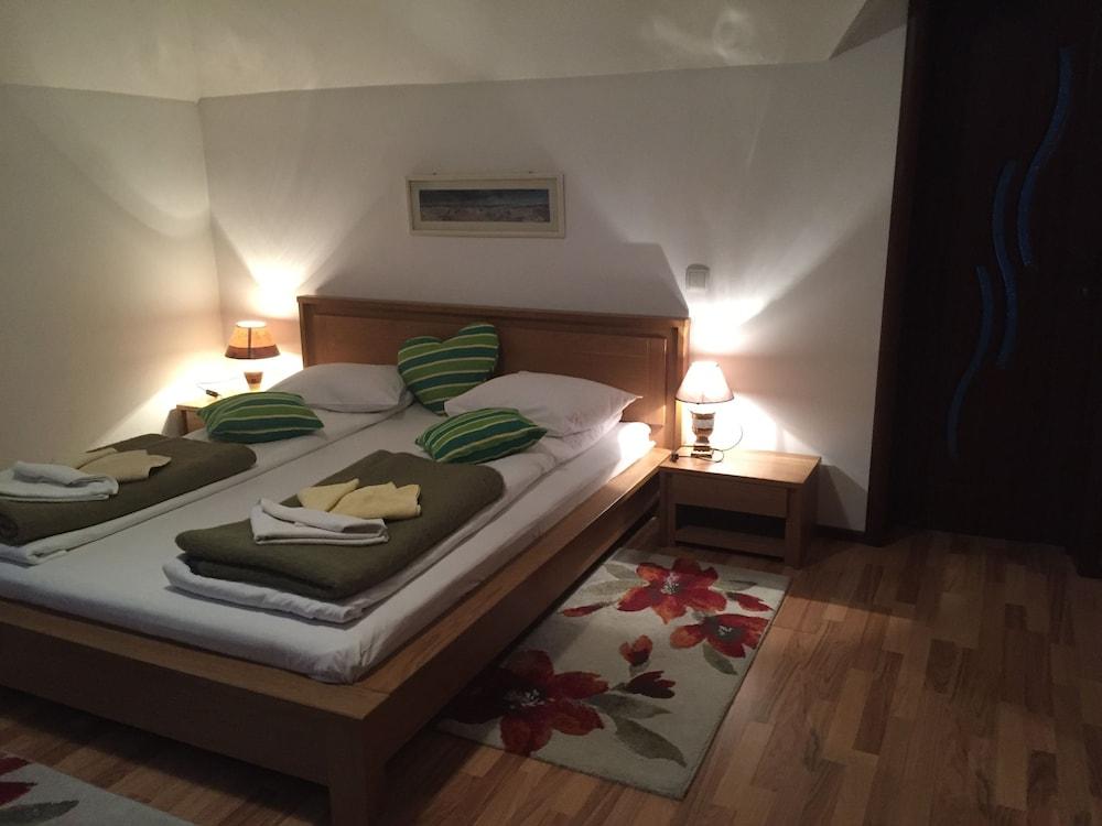 بينزن بون جستو سيبيو - موتورسيكل فريندلي غرفة