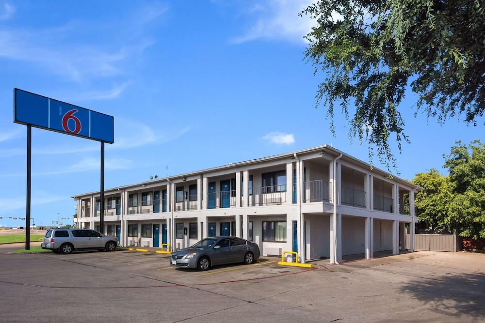 Motel 6 Irving, TX - Loop 12 Exterior
