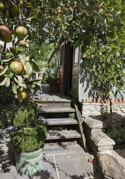 هيلمسلاي جاردن كوتيدج آند رايلواي كاريدج أخرى