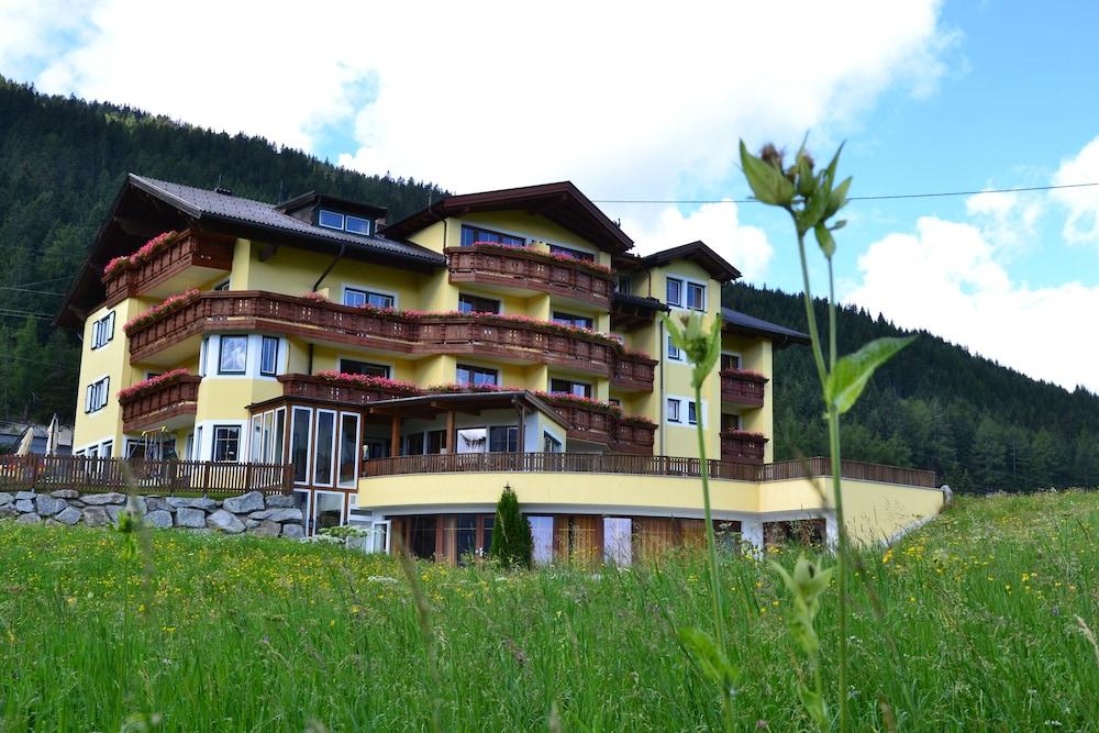 هوتل هوملرهوف