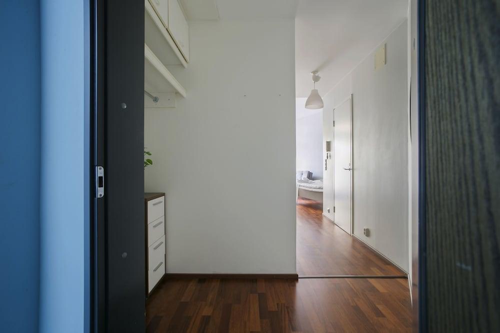 2 ندهومز كلوفي ستوديوز غرفة