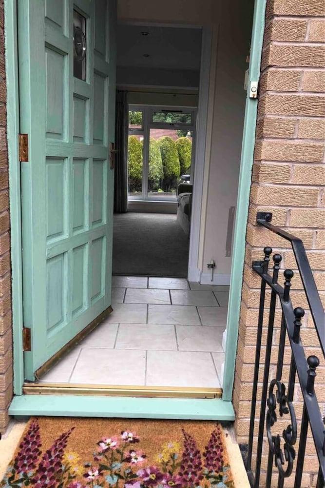 1 بد هاوس - سنترال، فري راركين،ج ،وسوايفي المنطقة الخارجية