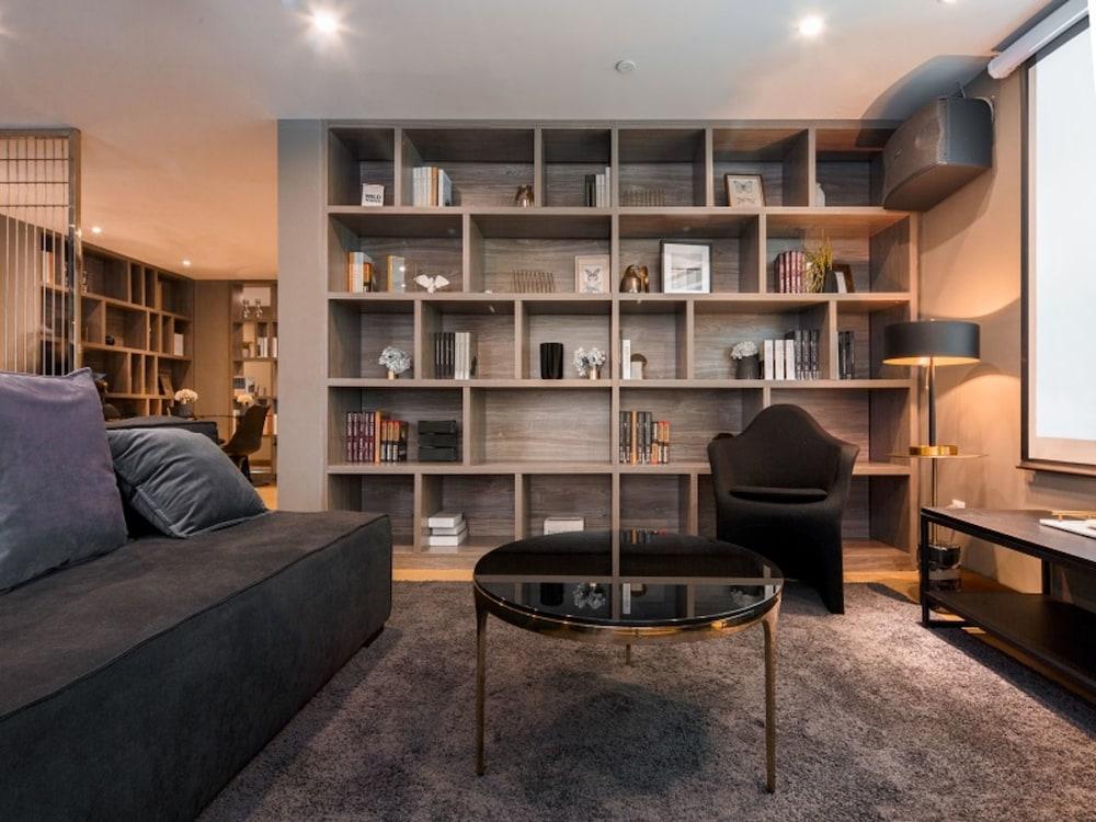 لاندسي أبارتمنتس شانجهاي إيليت سبيس منطقة الجلوس في الردهة