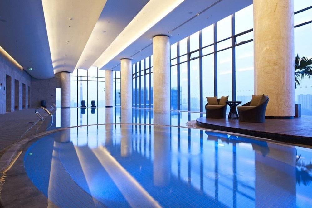 Four Points By Sheraton Langfang, Guan Waterslide