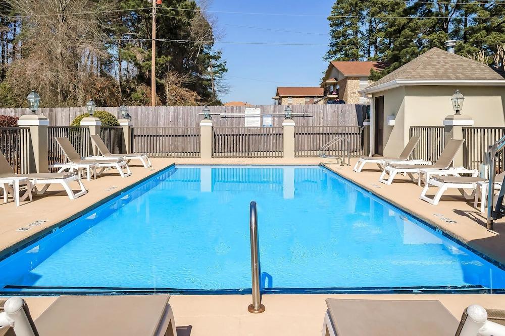 Quality Inn Ruston Waterslide