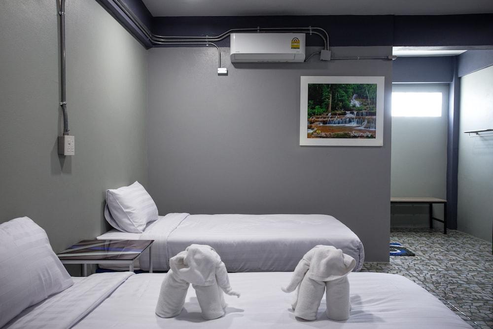 بان تشانج هوتل آند كوفيه هاوس غرفة