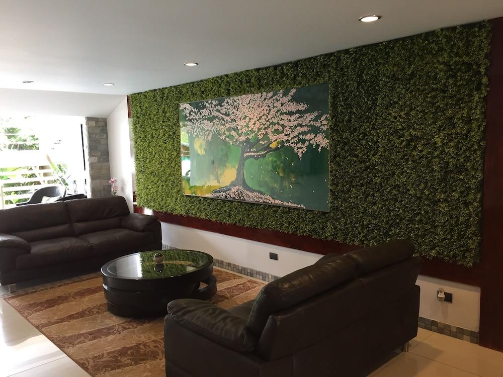 هوتل فيستا دي جولف، سان خوسي أيروبويرتو، كوستا ريكا منطقة الجلوس في الردهة