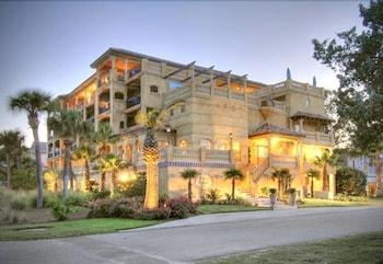 Ocean Lodge by KEES Travel