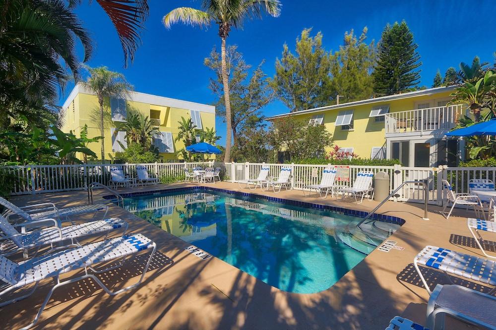 كابانا بيتش كلوب باي آر في أيه